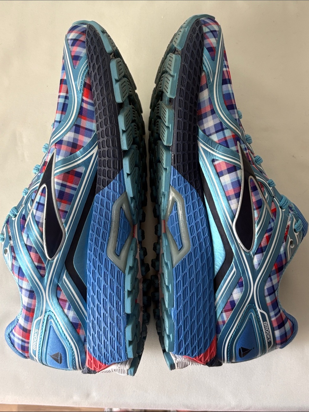 Brooks “Nantucket” Adrenaline 16 Boston Marathon Plaid Running Shoes - Picture 10 of 16